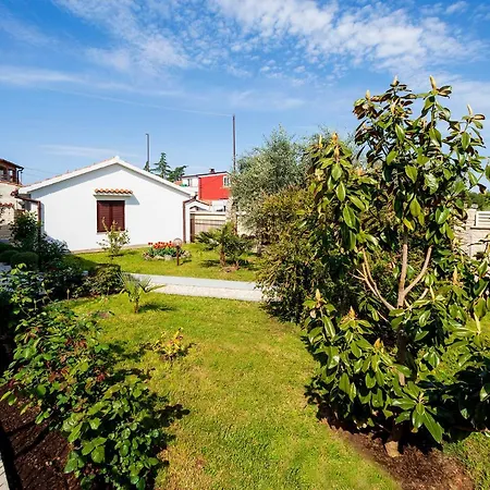 아파트 Renato 포레치