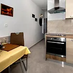 Renato Apartamento
