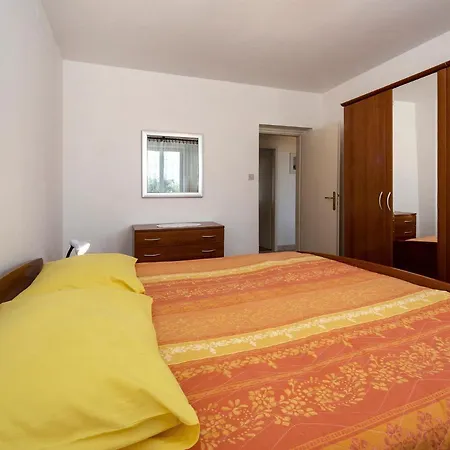 Renato Apartment *