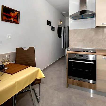 Renato Apartment
