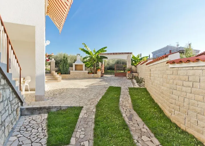 アパート Renato ポレッチ